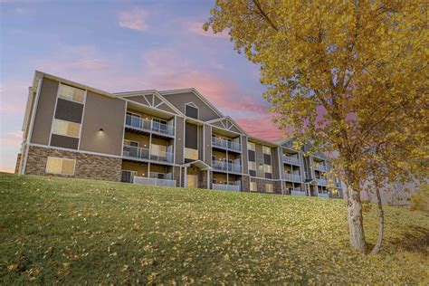 Find Your Slice of Paradise at Magic Hills Apartments in Lincoln, NE
